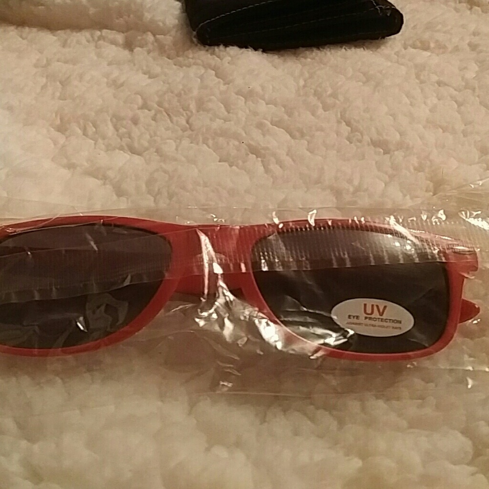 Eukanuba sun glasses